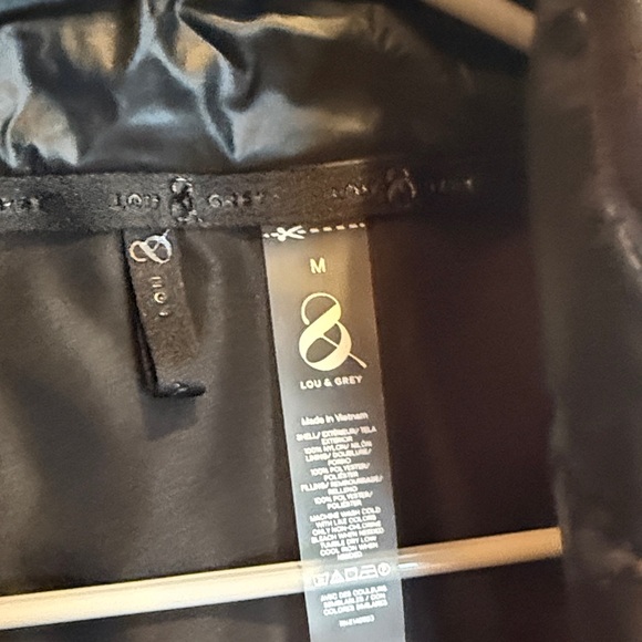 Lou & Grey Black Quilted Women's Vest - Picture 2 of 4